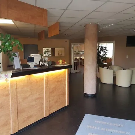 Euro-hotel מלון 2*