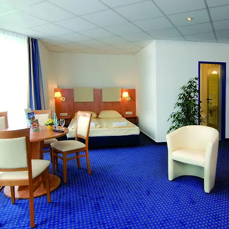Euro-hotel מלון 2*