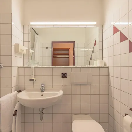 מלון Euro-hotel